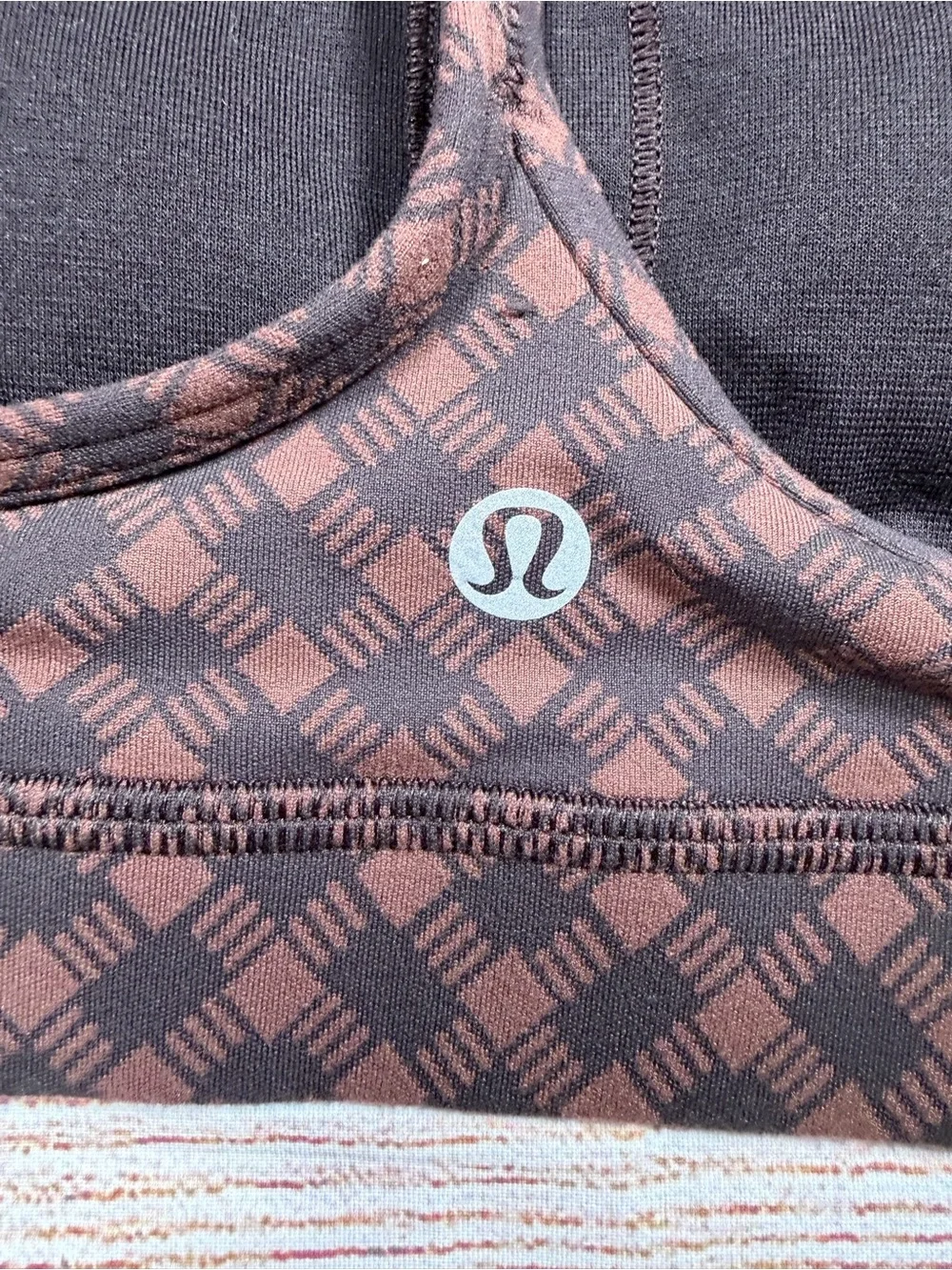 Lululemon Flow Y Bra in the Nulu Square Heart Jacquard